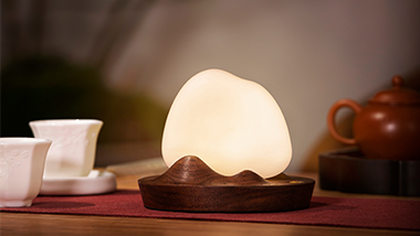 原來(lái)是它，使用自己的發(fā)光技能提高室內(nèi)空間的質(zhì)感和情調(diào)